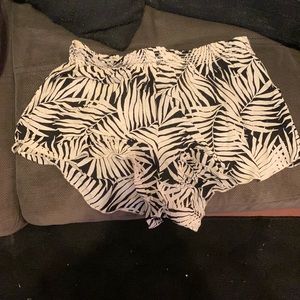 Light casual classy short look